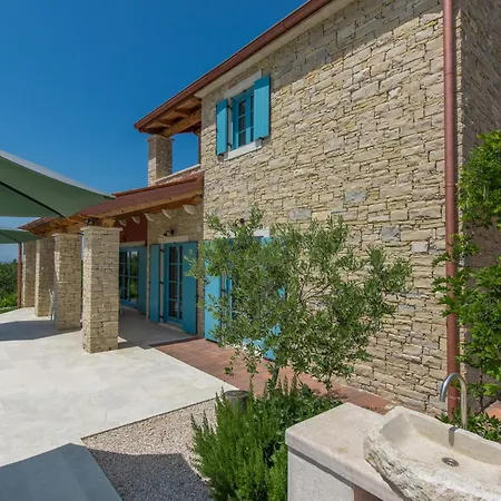 Kokola Villa Vilanija