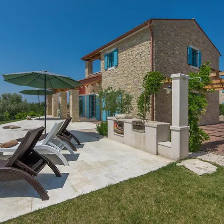 Kokola Villa *