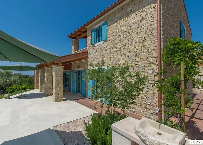 Kokola Villa Vilanija